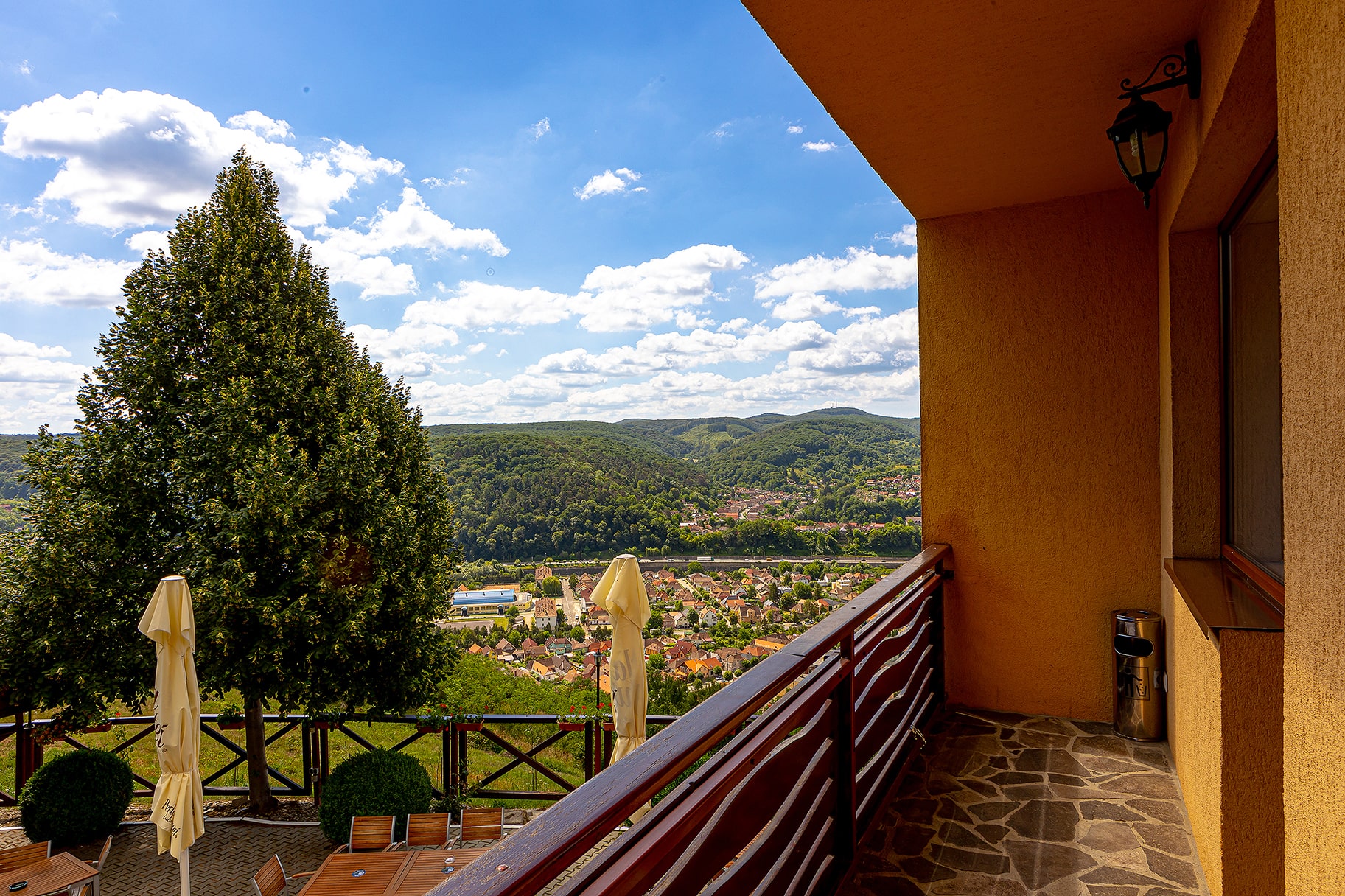 Camera dublă matrimonială cu balcon